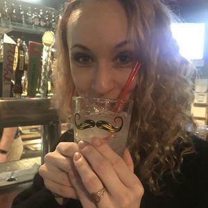 Meet your Posher, Steph